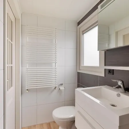 호텔 Polderpark 190 *