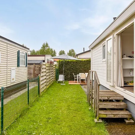 Hotel Polderpark 190 *